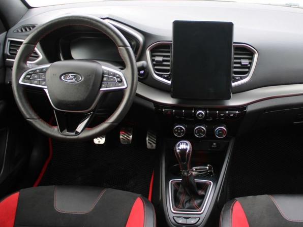 Lada (ВАЗ) Vesta I Рестайлинг (NG) с пробегом 2023 года, цена 1 549 000 рублей, 25198 км, седан, Автокод Объявления