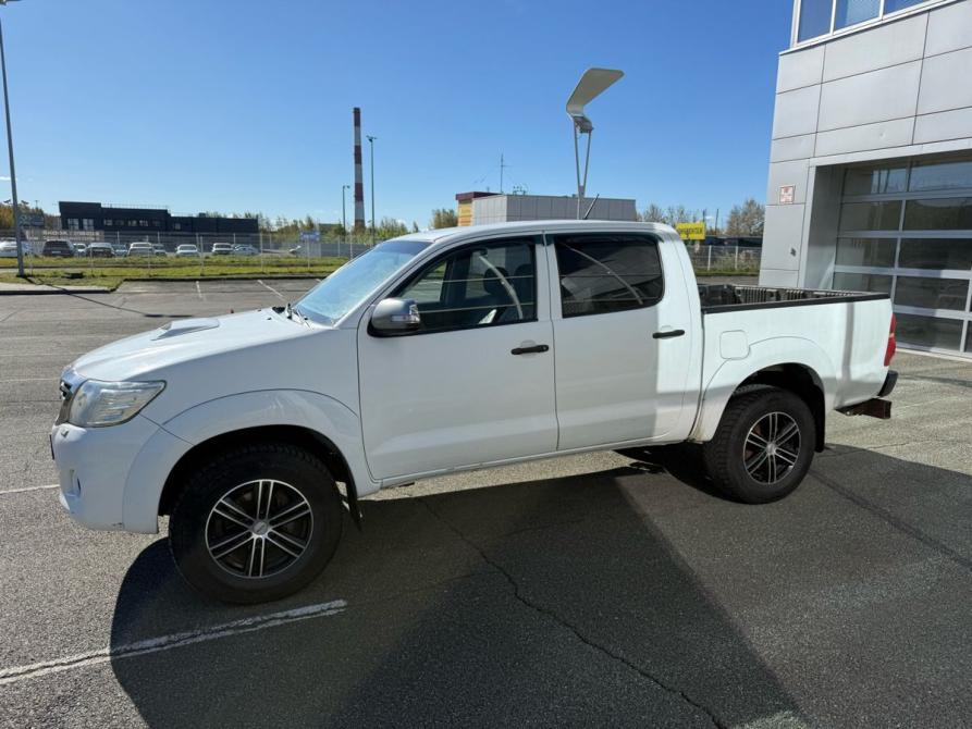 Toyota Hilux VII Рестайлинг Нижний Тагил  - изображение 12