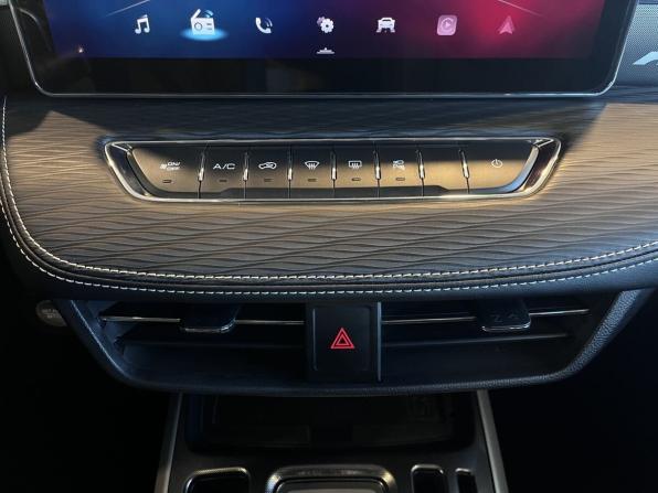 Haval Jolion I Рестайлинг с пробегом 2024 года, цена 2 292 000 рублей, 45606 км, внедорожник, Автокод Объявления