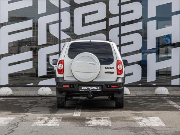 Chevrolet Niva I Рестайлинг с пробегом 2015 года, цена 720 000 рублей, 115973 км, внедорожник, Автокод Объявления