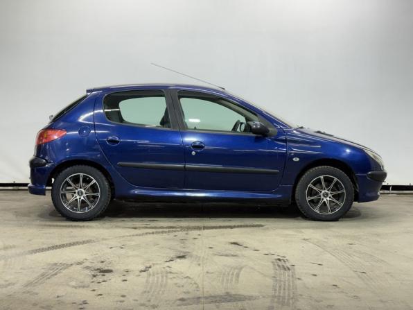 Peugeot 206 с пробегом 2004 года, цена 220 000 рублей, 242146 км, хэтчбек, Автокод Объявления