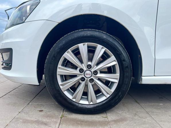 Volkswagen Polo V Рестайлинг с пробегом 2016 года, цена 985 000 рублей, 189500 км, седан, Автокод Объявления