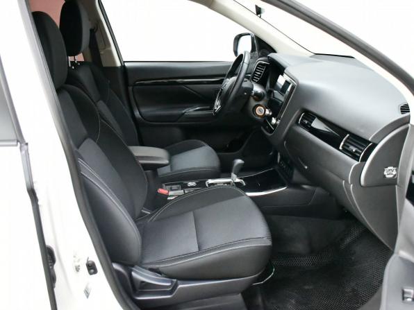 Mitsubishi Outlander III Рестайлинг 3 с пробегом 2022 года, цена 2 970 000 рублей, 54576 км, внедорожник, Автокод Объявления