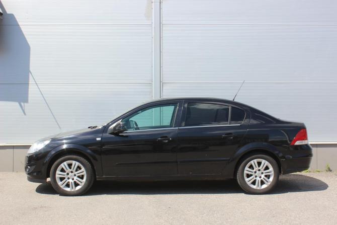 Opel Astra H Рестайлинг с пробегом 2011 года, цена 737 000 рублей, 123271 км, седан, Автокод Объявления
