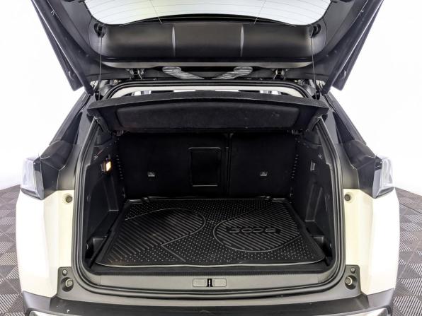 Peugeot 3008 II Рестайлинг с пробегом 2021 года, цена 2 320 000 рублей, 77341 км, внедорожник, Автокод Объявления