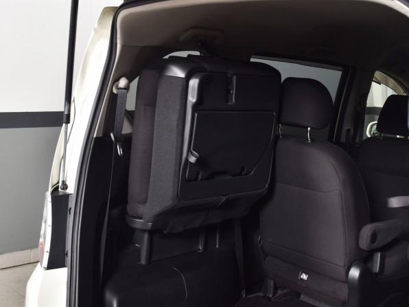 Honda Freed I Рестайлинг с пробегом 2012 года, цена 1 099 995 рублей, 138946 км, компактвэн, Автокод Объявления