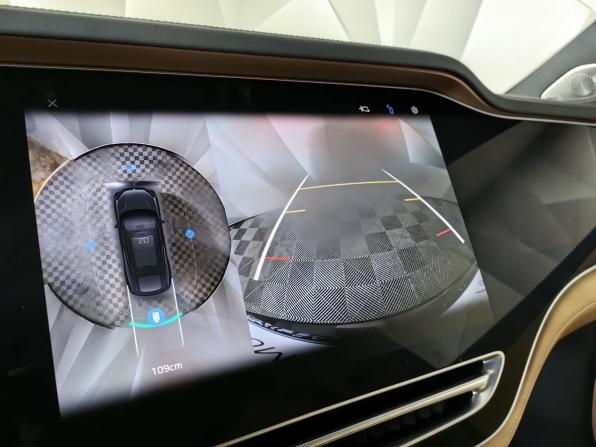 Rising Auto R7 с пробегом 2022 года, цена 2 915 000 рублей, 43116 км, внедорожник, Автокод Объявления