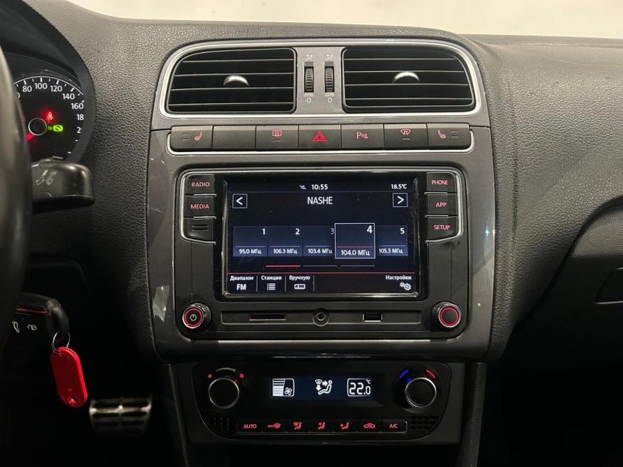 Volkswagen Polo V Рестайлинг Санкт-Петербург  - изображение 19