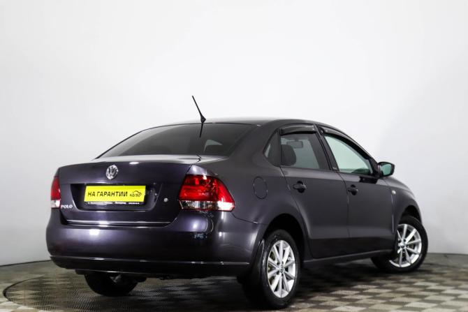 Volkswagen Polo V с пробегом 2015 года, цена 949 000 рублей, 203000 км, седан, Автокод Объявления
