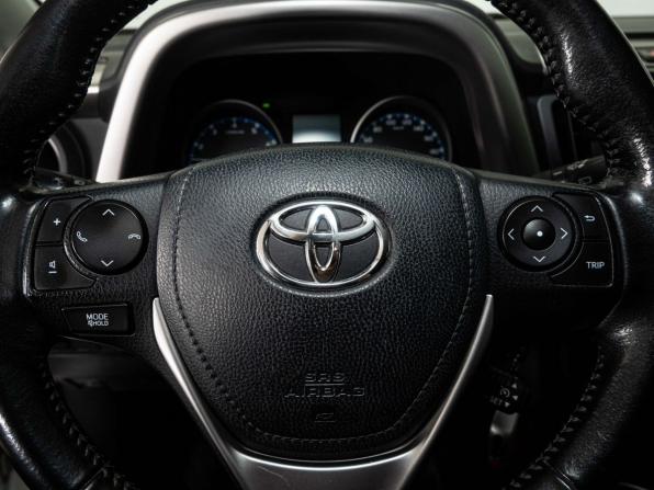 Toyota RAV4 IV (XA40) Рестайлинг с пробегом 2018 года, цена 2 100 000 рублей, 124340 км, внедорожник, Автокод Объявления