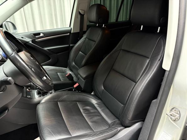 Volkswagen Tiguan I Рестайлинг с пробегом 2013 года, цена 1 799 000 рублей, 100049 км, внедорожник, Автокод Объявления