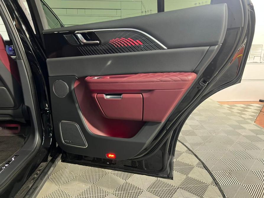Hongqi E-HS9 Москва  - изображение 23