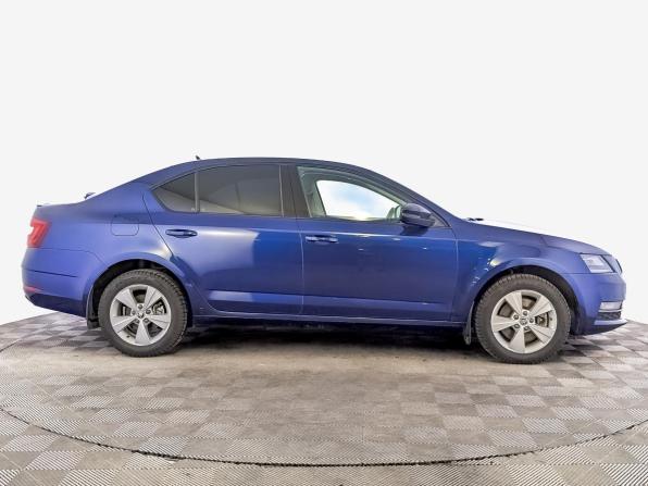 Skoda Octavia III (A7) Рестайлинг с пробегом 2017 года, цена 1 685 000 рублей, 122534 км, лифтбек, Автокод Объявления