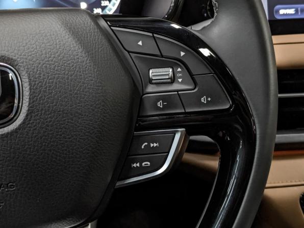 Changan CS95 I Рестайлинг 2 с пробегом 2023 года, цена 2 870 000 рублей, 30279 км, внедорожник, Автокод Объявления