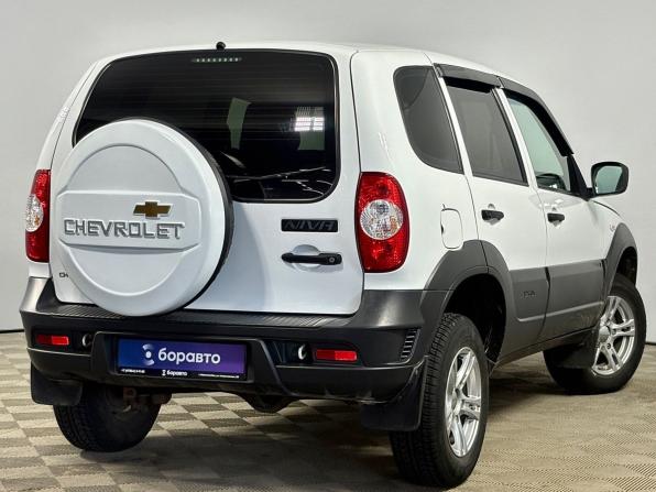 Chevrolet Niva I Рестайлинг с пробегом 2018 года, цена 755 000 рублей, 98616 км, внедорожник, Автокод Объявления