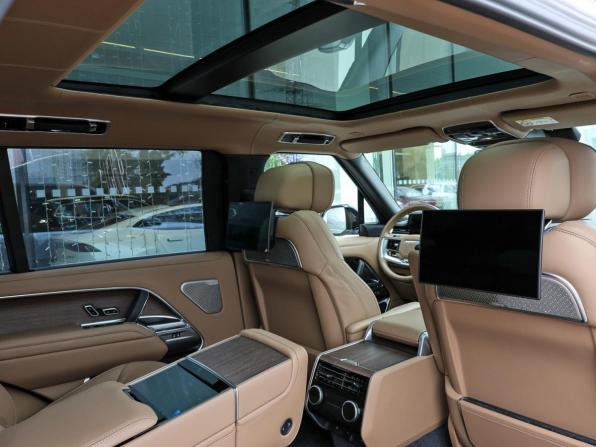 Land Rover Range Rover V с пробегом 2025 года, цена 21 600 000 рублей, 12300 км, внедорожник, Автокод Объявления