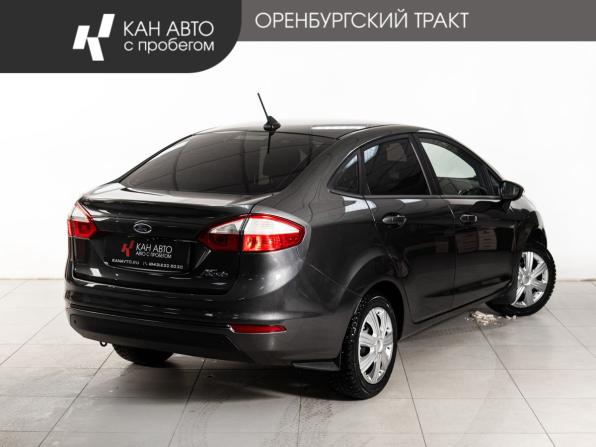 Ford Fiesta Mk6 Рестайлинг с пробегом 2018 года, цена 998 000 рублей, 70000 км, седан, Автокод Объявления
