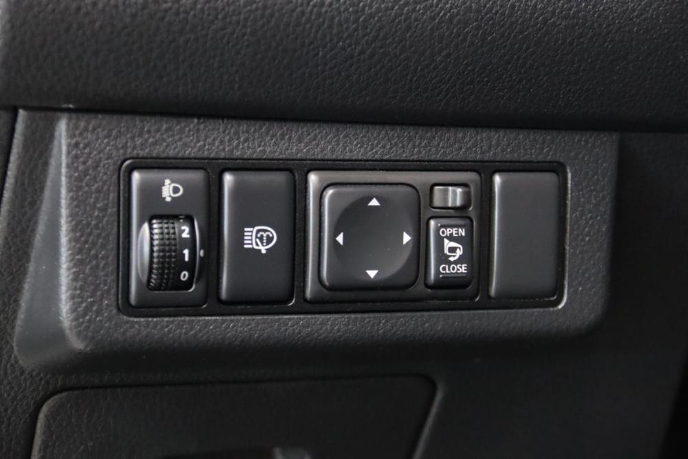 Nissan Tiida I Рестайлинг Сургут  - изображение 17