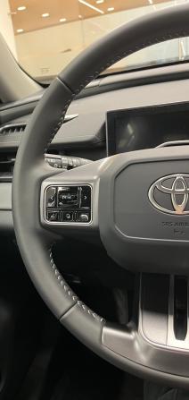 Toyota RAV4 VI (XA60) с пробегом 2026 года, цена 4 600 000 рублей, 17 км, внедорожник, Автокод Объявления