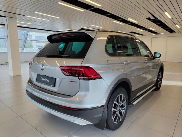 Volkswagen Tiguan II с пробегом 2019 года, цена 2 798 000 рублей, 76300 км, внедорожник, Автокод Объявления