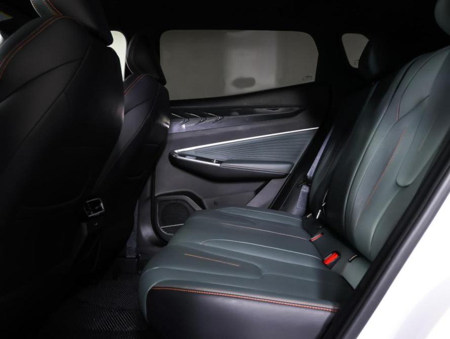 Geely Atlas II Москва  - изображение 12