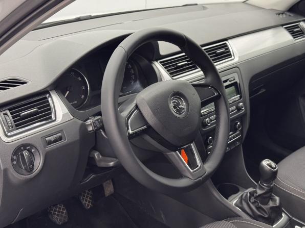 Skoda Rapid I с пробегом 2014 года, цена 900 000 рублей, 191992 км, лифтбек, Автокод Объявления