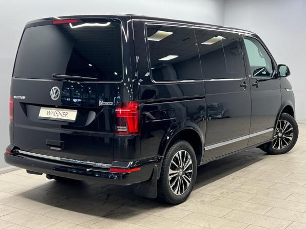 Volkswagen Multivan T6 Рестайлинг с пробегом 2022 года, цена 8 363 000 рублей, 58697 км, минивэн, Автокод Объявления