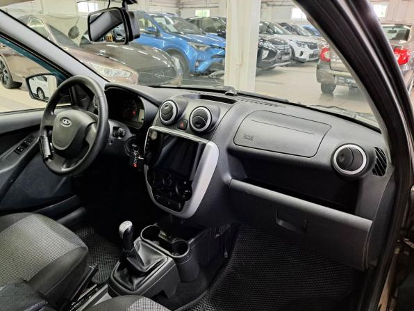 Lada (ВАЗ) Granta I с пробегом 2017 года, цена 499 000 рублей, 106303 км, лифтбек, Автокод Объявления