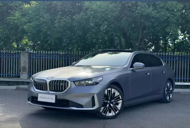 BMW i5 с пробегом 2025 года, цена 8 490 000 рублей, 17750 км, седан, Автокод Объявления