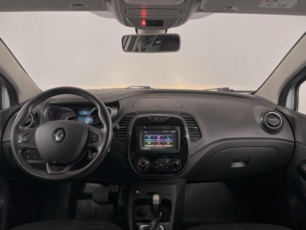Renault Kaptur I с пробегом 2018 года, цена 1 490 000 рублей, 145402 км, внедорожник, Автокод Объявления