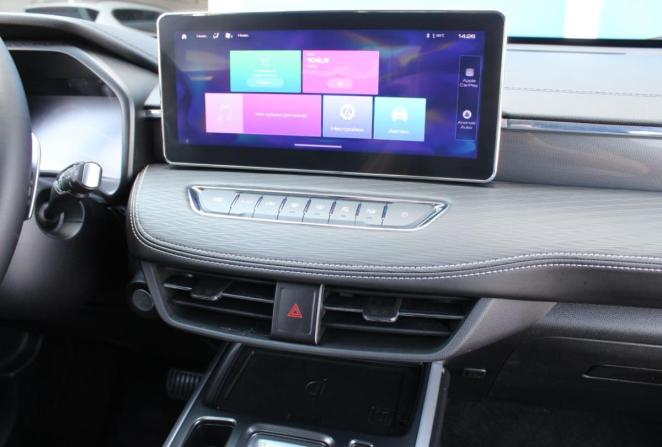 Haval Jolion I Рестайлинг с пробегом 2023 года, цена 1 999 000 рублей, 15700 км, внедорожник, Автокод Объявления