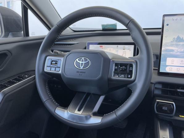 Toyota RAV4 VI (XA60) с пробегом 2026 года, цена 4 470 000 рублей, 42 км, внедорожник, Автокод Объявления