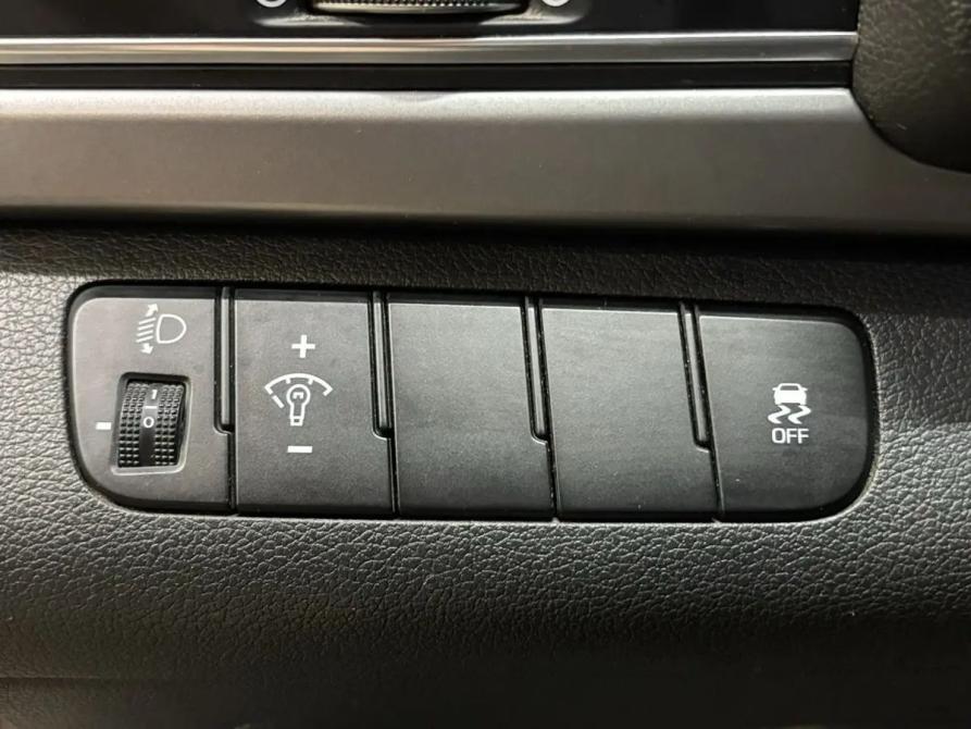 Hyundai Elantra VI (AD) Саратов  - изображение 11
