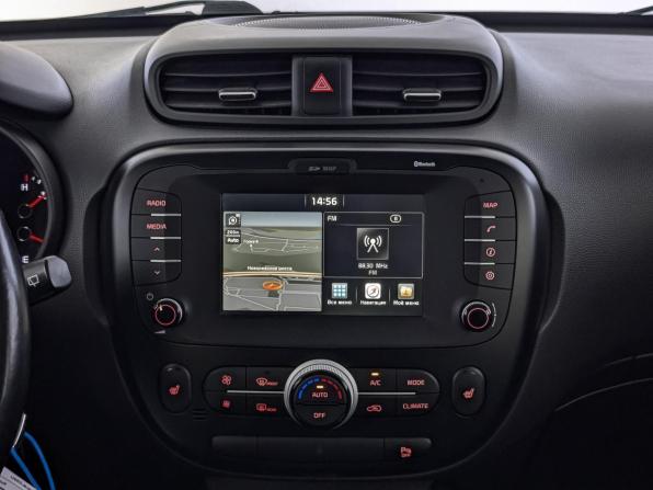 Kia Soul II Рестайлинг с пробегом 2019 года, цена 1 750 000 рублей, 58426 км, хэтчбек, Автокод Объявления