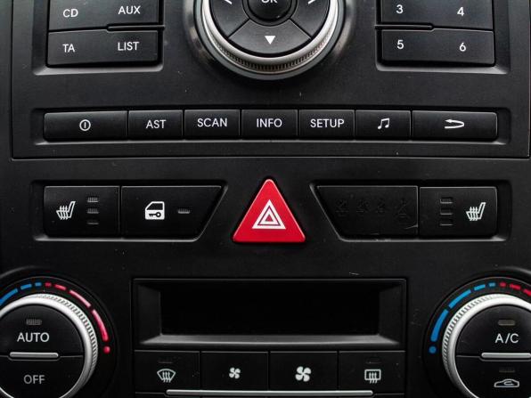 Kia Ceed I Рестайлинг с пробегом 2011 года, цена 679 000 рублей, 183111 км, хэтчбек, Автокод Объявления