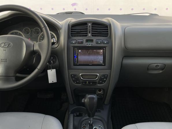 Hyundai Santa Fe Classic с пробегом 2011 года, цена 1 050 000 рублей, 179602 км, внедорожник, Автокод Объявления