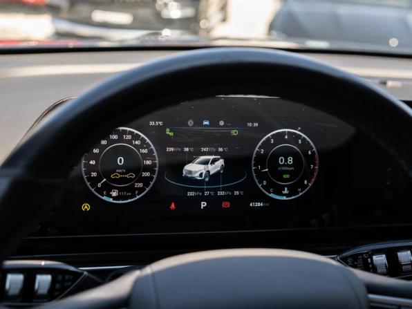 Omoda C5 I с пробегом 2023 года, цена 1 999 000 рублей, 41284 км, внедорожник, Автокод Объявления