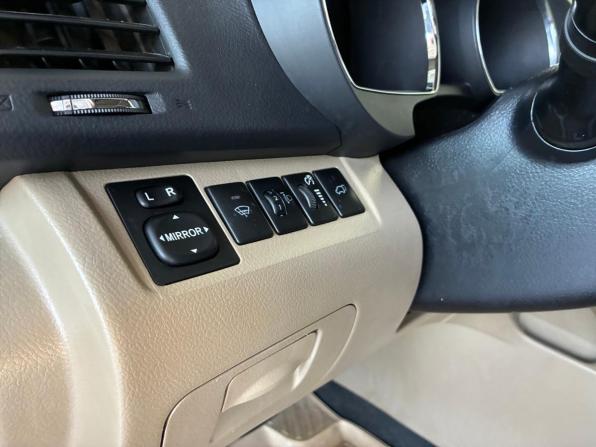 Toyota Highlander II (XU40) Рестайлинг с пробегом 2011 года, цена 1 725 000 рублей, 210000 км, внедорожник, Автокод Объявления