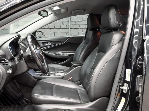 Chevrolet Malibu IX с пробегом 2018 года, цена 1 250 000 рублей, 111421 км, седан, Автокод Объявления