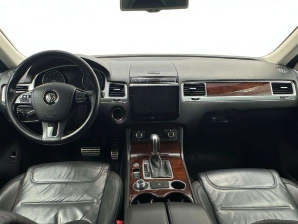 Volkswagen Touareg II Рестайлинг с пробегом 2015 года, цена 2 299 000 рублей, 217555 км, внедорожник, Автокод Объявления