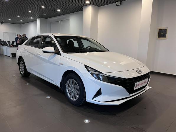 Hyundai Elantra VII (CN7) с пробегом 2022 года, цена 2 020 000 рублей, 107355 км, седан, Автокод Объявления