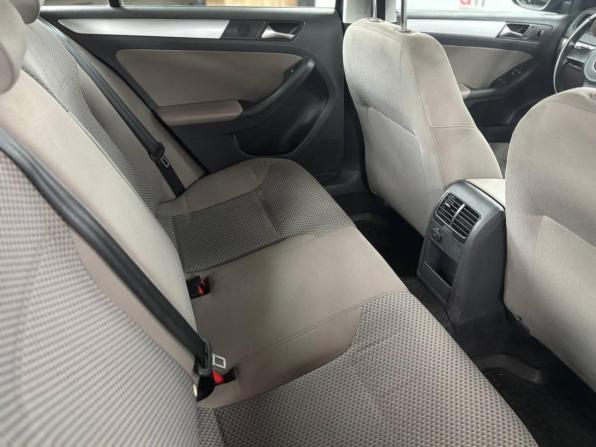 Volkswagen Jetta VI с пробегом 2013 года, цена 899 000 рублей, 220000 км, седан, Автокод Объявления