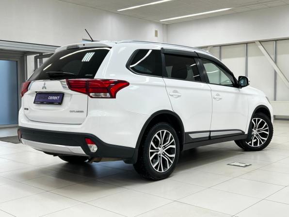 Mitsubishi Outlander III Рестайлинг 2 с пробегом 2016 года, цена 1 890 000 рублей, 113112 км, внедорожник, Автокод Объявления