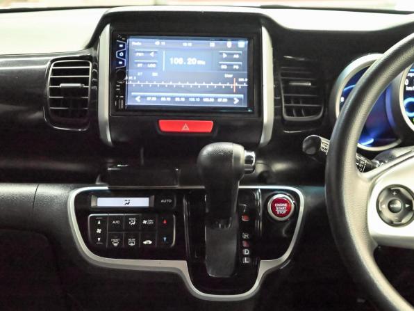 Honda N-BOX I с пробегом 2016 года, цена 890 000 рублей, 120280 км, минивэн, Автокод Объявления