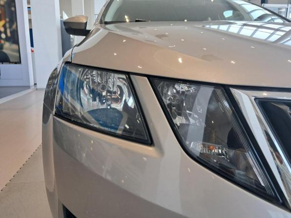 Skoda Octavia III (A7) Рестайлинг с пробегом 2017 года, цена 1 607 000 рублей, 140000 км, лифтбек, Автокод Объявления