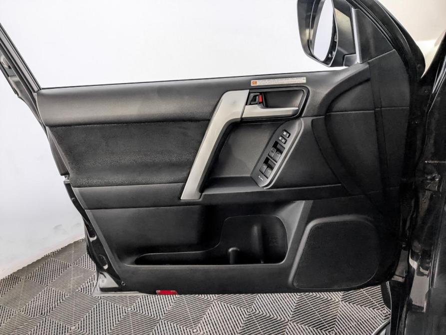 Toyota Land Cruiser Prado 150 Series Рестайлинг 2 Москва  - изображение 19