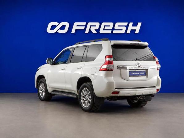 Toyota Land Cruiser Prado 150 Series Рестайлинг 1 с пробегом 2014 года, цена 3 887 077 рублей, 149723 км, внедорожник, Автокод Объявления