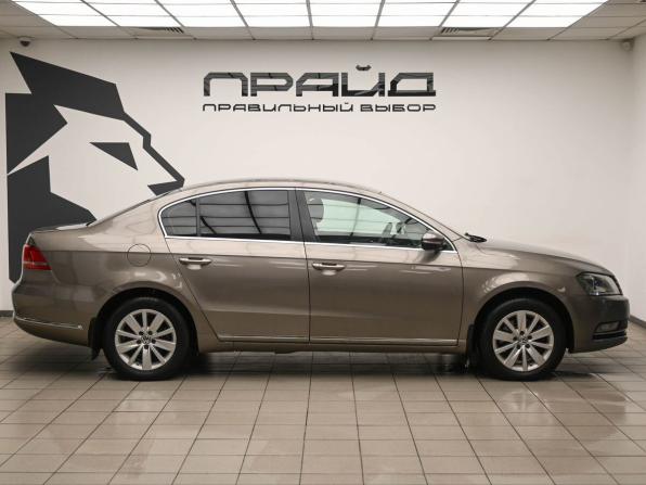 Volkswagen Passat B7 с пробегом 2011 года, цена 909 000 рублей, 281754 км, седан, Автокод Объявления