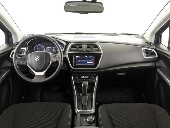 Suzuki SX4 II (S-Cross) Рестайлинг с пробегом 2019 года, цена 2 250 000 рублей, 39593 км, хэтчбек, Автокод Объявления