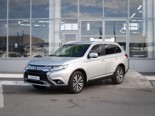 Mitsubishi Outlander III Рестайлинг 3 с пробегом 2020 года, цена 1 949 000 рублей, 180908 км, внедорожник, Автокод Объявления